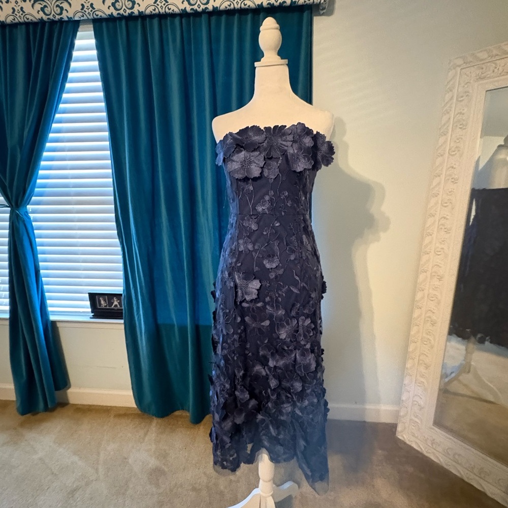 Elegant Navy Floral Strapless Dress